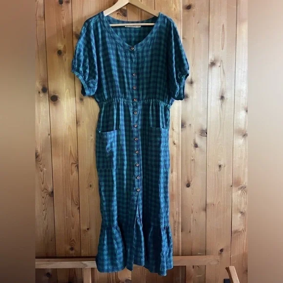 LONGWAY Haven Dress in Green Plaid - Picture 6 of 10